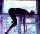 girlposesruins2460